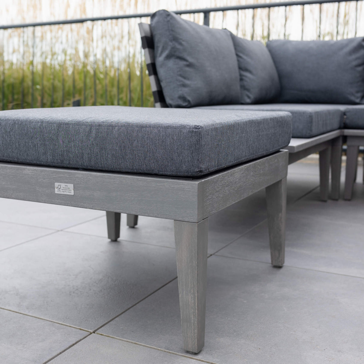Tisch mypureliving Lounge FSC® mit aus Akazie und Set Infinity 100% Hocker |