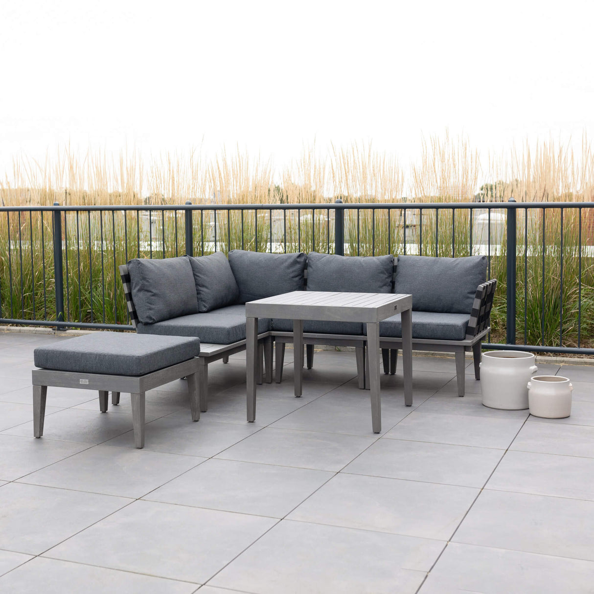 mypureliving Tisch mit Hocker Lounge Akazie | FSC® Infinity Set aus 100% und